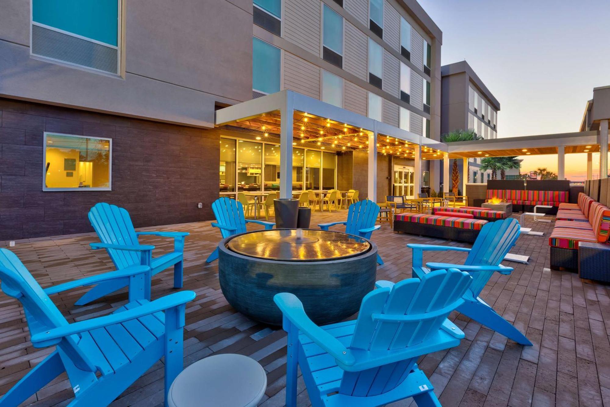 Home2 Suites Wilmington Exterior photo